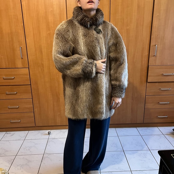 Authentic Fur Coat - Picture 3 of 6